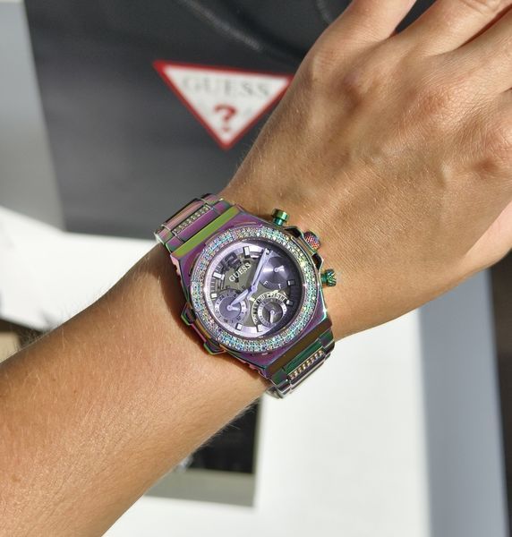 Жіночий годинник Guess хамелеон GW0552L4 GW0552L4 фото