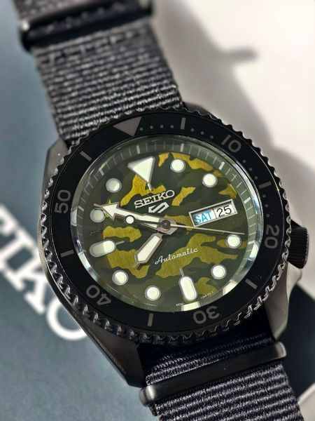 Годинник Seiko 5 Sports SRPJ37K1 SRPJ37K1 фото