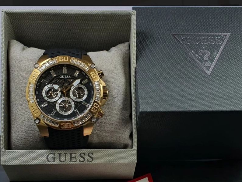 Жіночий годинник Guess GW0333G1 Trophy GW0333G2 фото