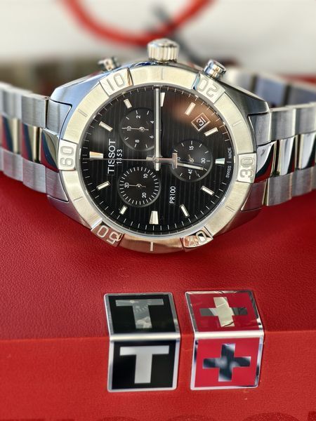 Чоловічий годинник Tissot T101.617.11.051.00 T101.617.11.051.00 фото