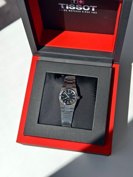 Жіночий годинник Tissot  PRX 25mm T137.010.11.056.00 T137.010.11.056.00 фото