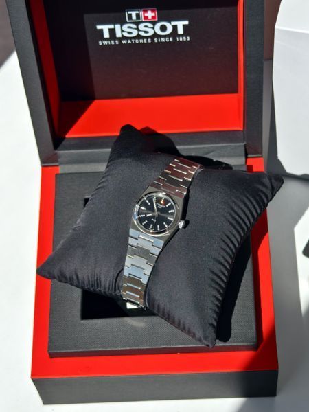 Жіночий годинник Tissot  PRX 25mm T137.010.11.056.00 T137.010.11.056.00 фото