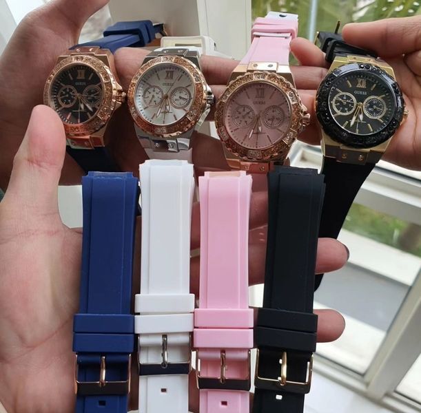 Жіночий годинник Guess GW1053L7 GW1053L7 фото