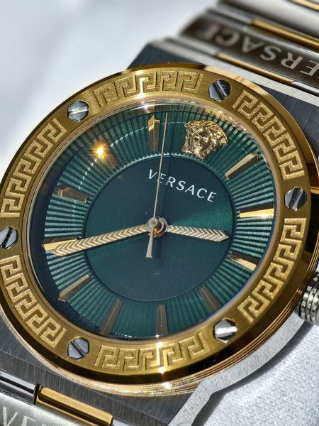 Жіночий годинник Versace VEVН00720 VEVН00720 фото