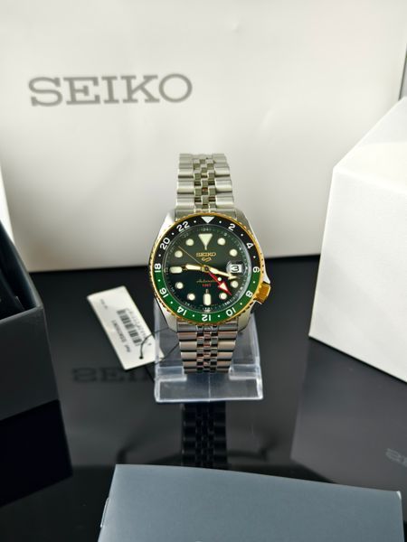 Seiko 5 Sports GMT SSK050K1 "Forest Green Sunrise" Limited Edition SSK050K1 фото
