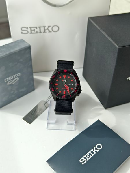 Seiko 5 Sports  SRPD83K1 SRPD83K1 фото