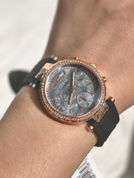 Годинник жіночий Guess GW0113L2 GW0113L2 фото