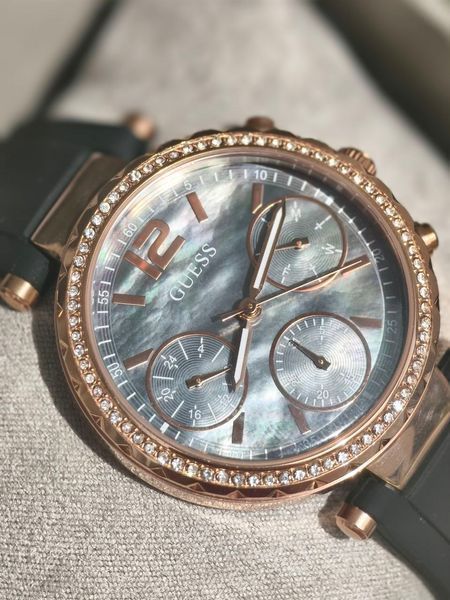 Годинник жіночий Guess GW0113L2 GW0113L2 фото