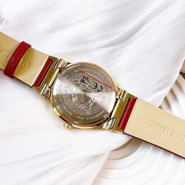 Жіночий годинник Versace VEVH00420 VEVH00420 фото
