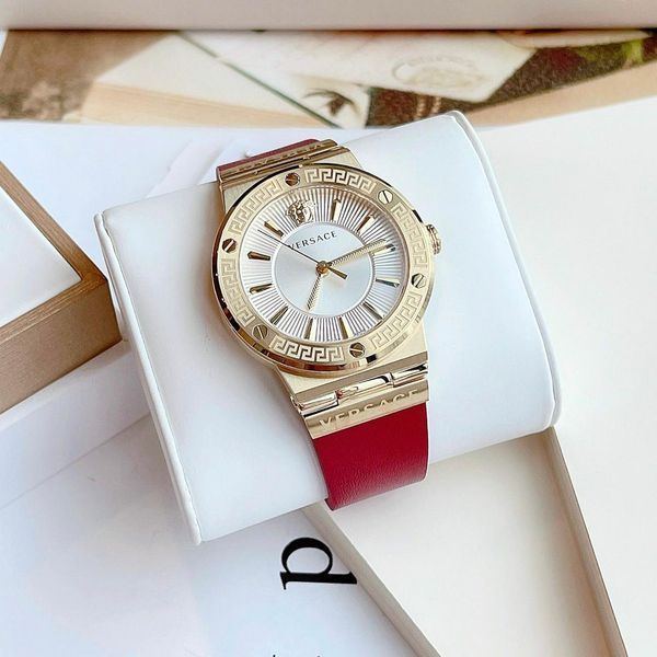 Жіночий годинник Versace VEVH00420 VEVH00420 фото
