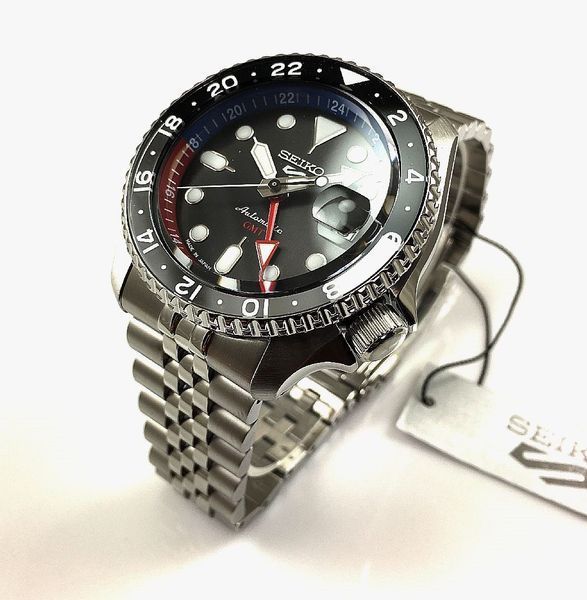 Чоловічий годинник Seiko 5 Sports GMT SSK019K1 GMT SSK019K1 фото