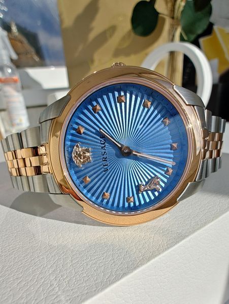 Жіночий годинник Versace VELR00619 VELR00619 фото