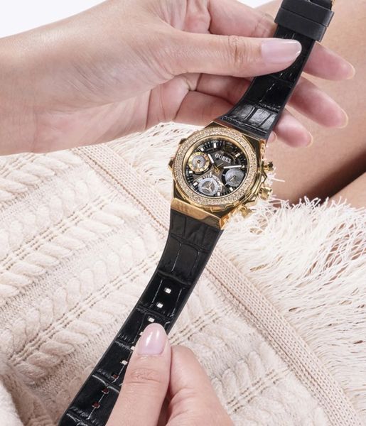 Жіночий годинник Guess GW0553L4 GW0553L4 фото