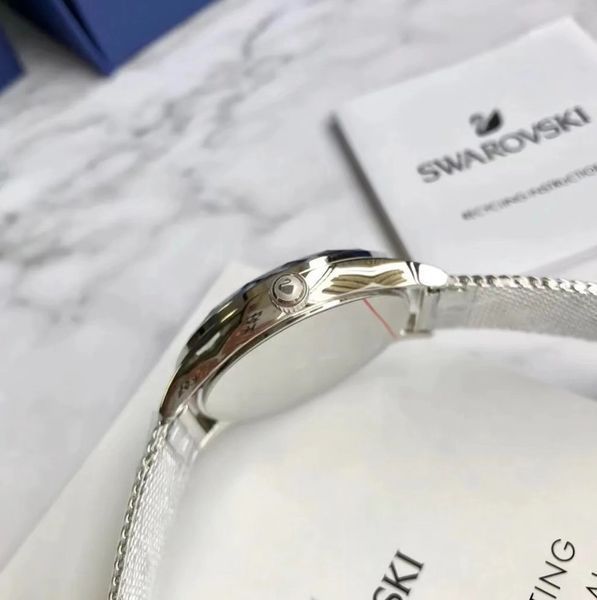 Жіночий годинник Svarovski 5430420 S5430420 фото