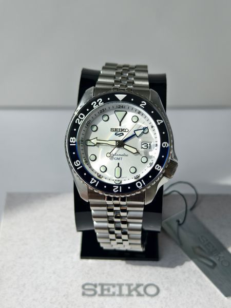 Чоловічий годинник Seiko 5 Sports GMT SSK033K1 SSK033K1 фото